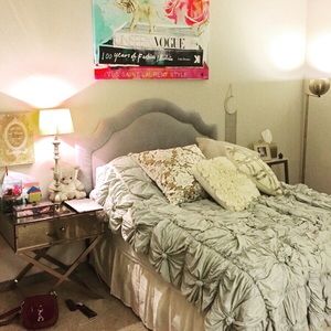 Lazybones Anthropologie rosette Jersey quilt Queen